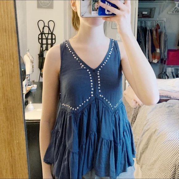 Abercrombie & fitch blue ruffle top with sequins - Picture 1 of 2